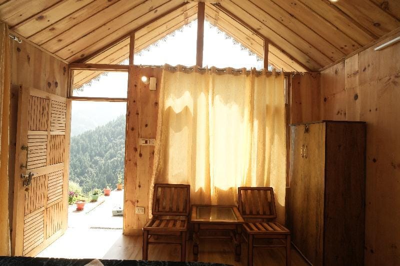 White Hill Cabin Tandi Jibhi Vacation rental in Himachal Pradesh