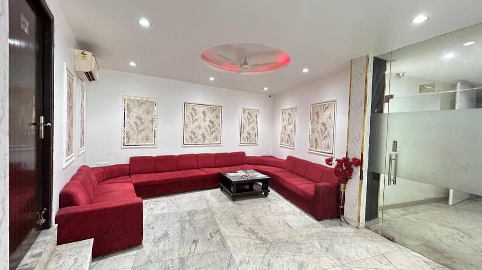 Hotel Happy Stay - Delhi Airport Hotel in New Delhi