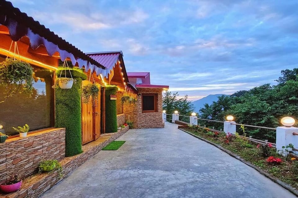 Family Retreat - The Forest Dak Bangalow  Vacation rental in Uttarakhand