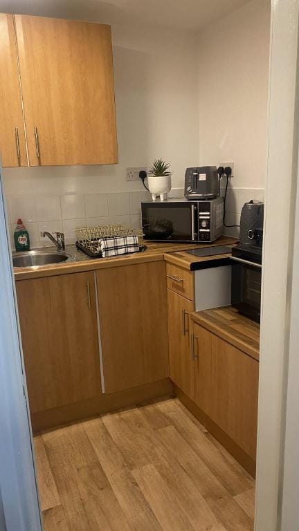 Hayy Studios Comfortable Stays in Deighton Apartment in Huddersfield