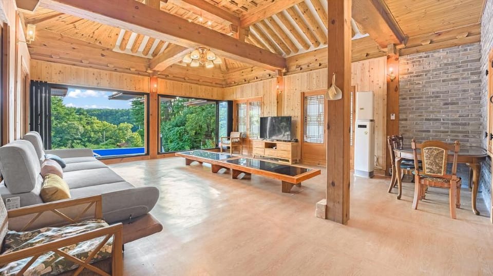 Gangneung Booyoonok Hanok Pension Vacation rental in South Korea