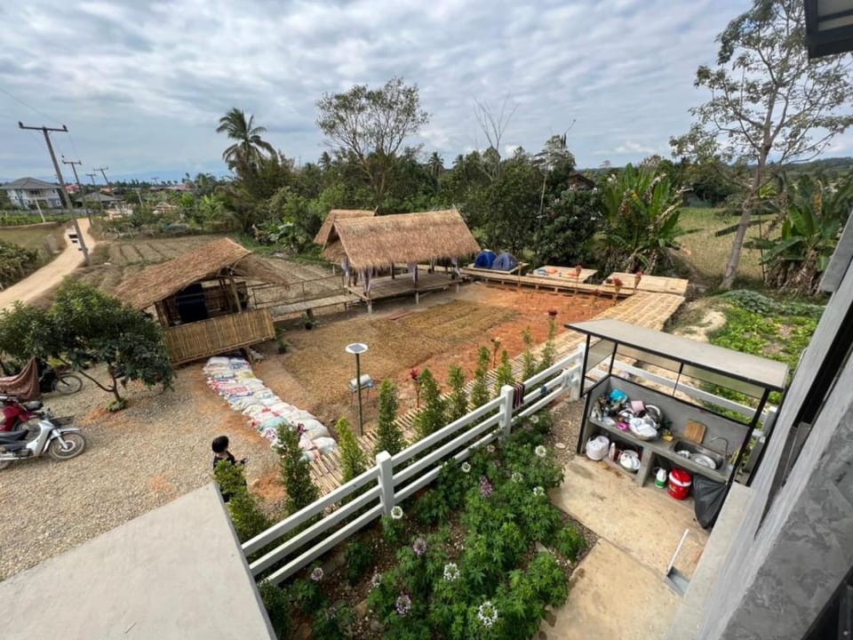 Homstayบ้านเคียงทุ่ง Villa in Laos