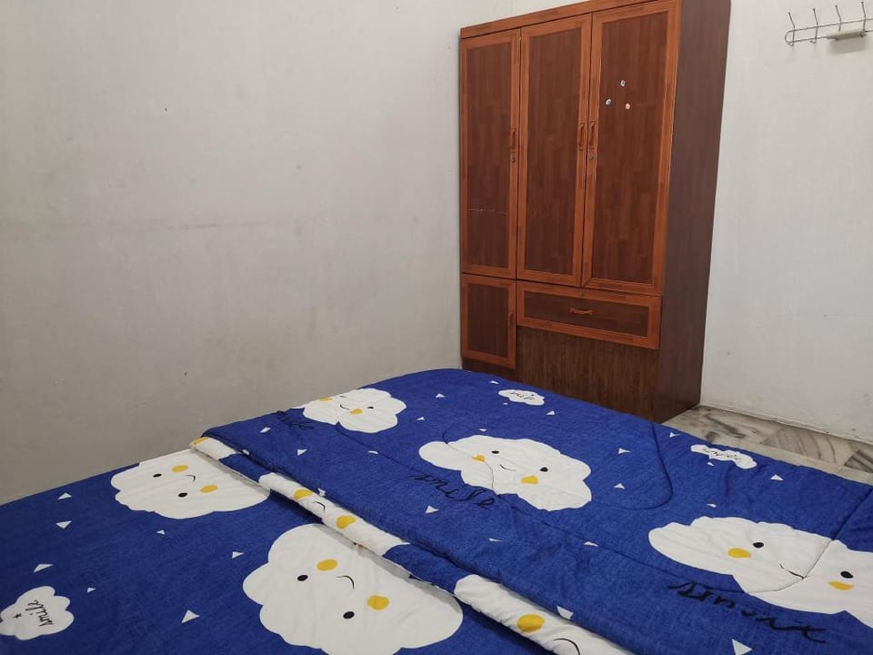 Ipoh Homestay 温馨民宿是个不错的选择，全新装修 设备齐全，环境干净舒适。 Vacation rental in Ipoh