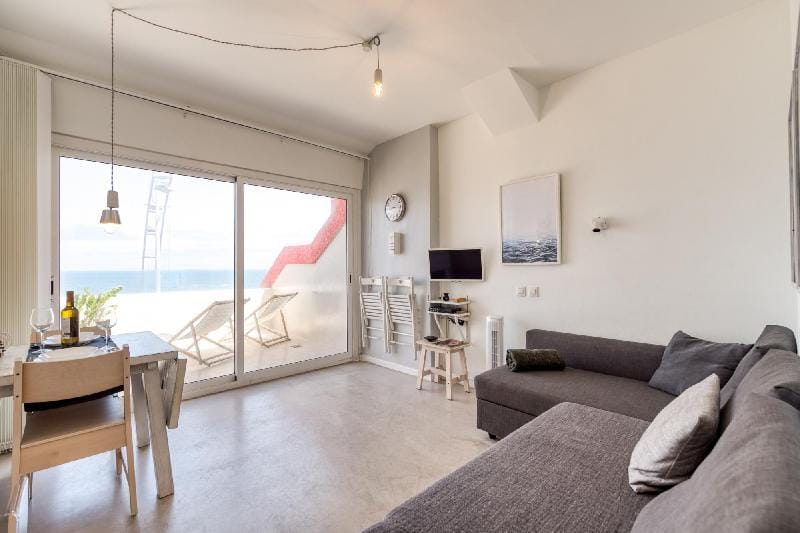 Nice beach views with terrace By CanariasGetaway Apartment in Las Palmas de Gran Canaria