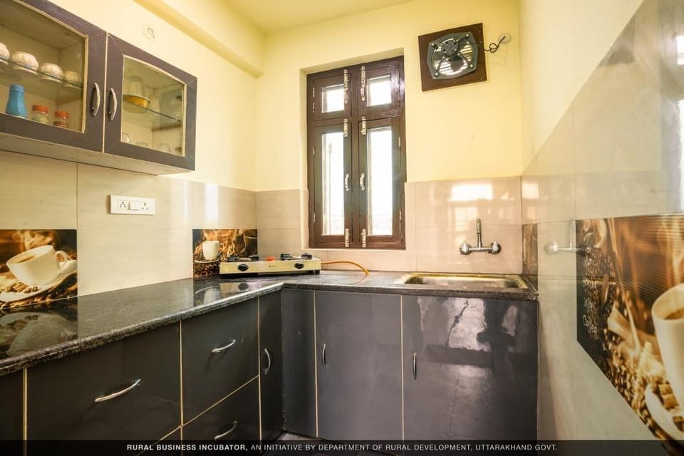 VibeStay - Kasar Devi Almora Hostel Apartment in Uttarakhand