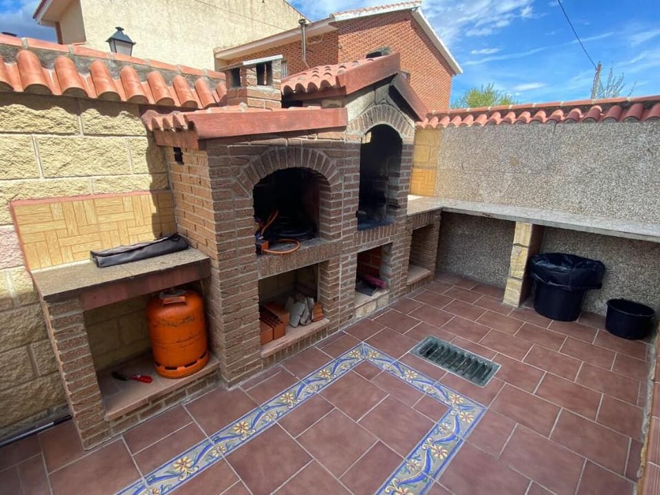 Acogedora casa de invitados Vacation rental in Community of Madrid