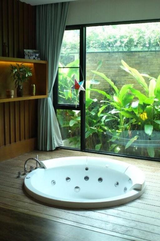 Pool Suite,  Chiang Mai, lModern Newly Built Apartment in Thailand