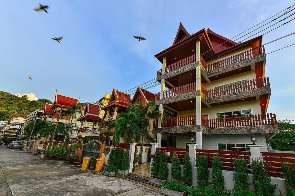 Unique&Nice 7BD pool villa in heart Nanai Patong Villa in Patong