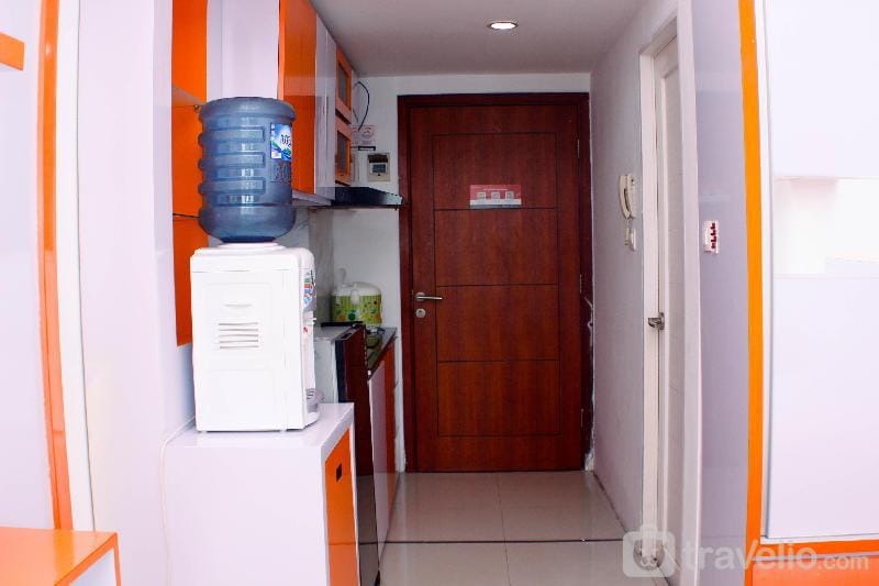 Best Comfy Studio Tamansari Mahogany By Travelio Apartment in West Java