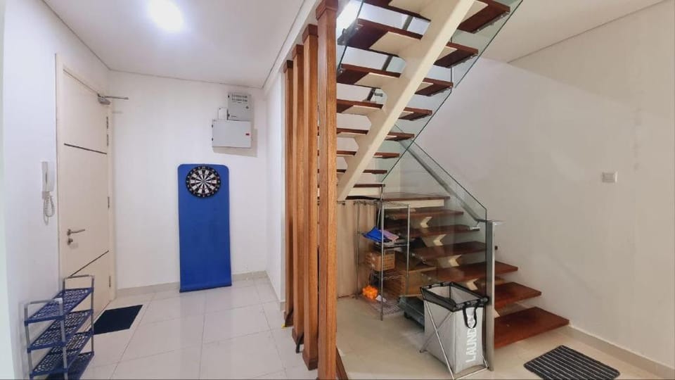 RARE Getaway house | Pool table, KTV Apartment in Johor