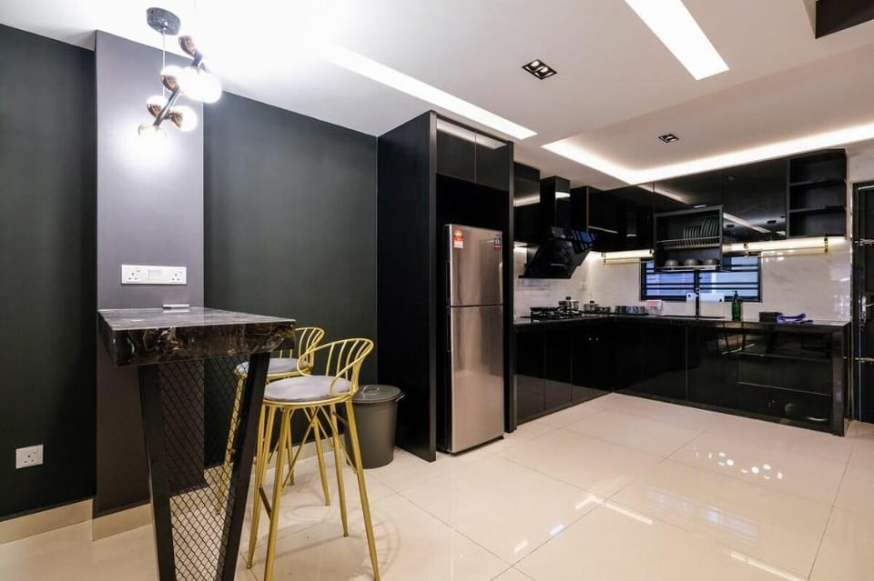 Four Rooms Elegance Dream House-5Mins to Icon City Vacation rental in Penang