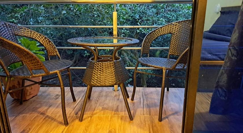 Neuaura Stays Hotel in Maharashtra