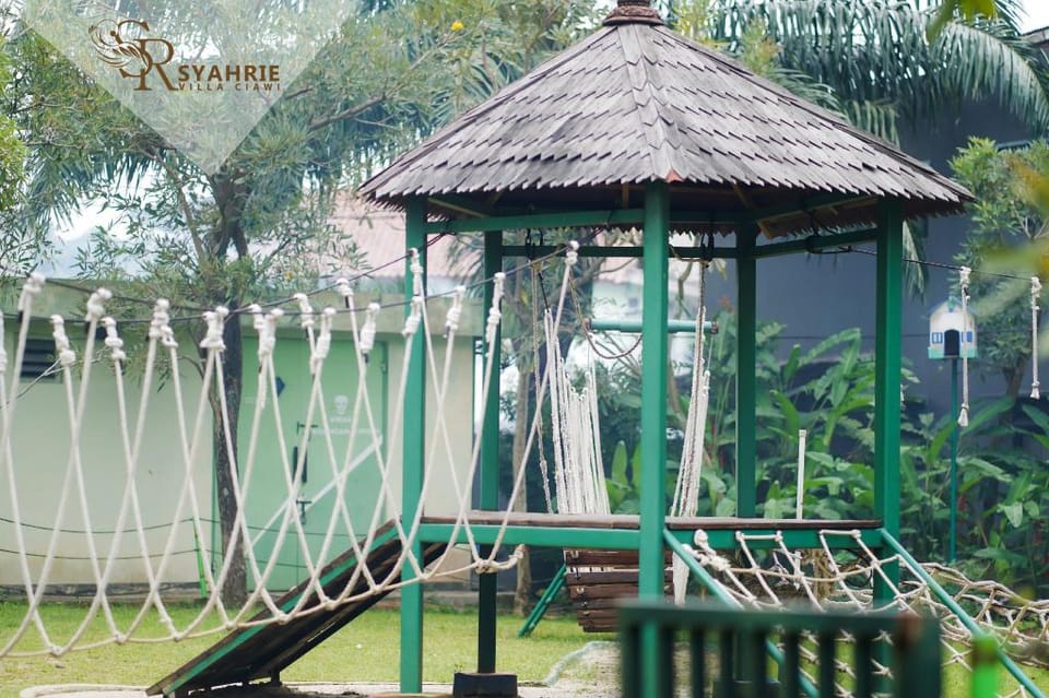 SYAHRIE VILLA CIAWI  Villa in West Java