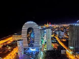 Orbi City Отличные апартаменты у пляжа, Спец цены  Apartment in Batumi