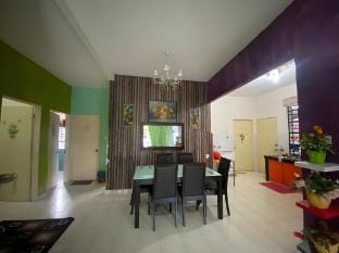 Qaseh Ma Homestay Gambang Vacation rental in Pahang, Malaysia