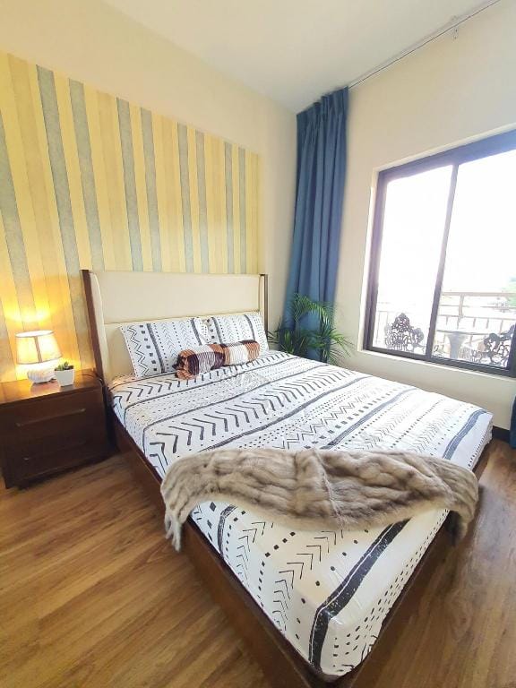 BRISTLE RIDGE Cozy condo w/ a NICE view & Balcony Apartment in Baguio
