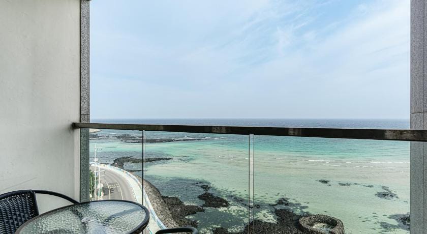 Hamdeok Beach Stay Jeju Hotel in South Korea