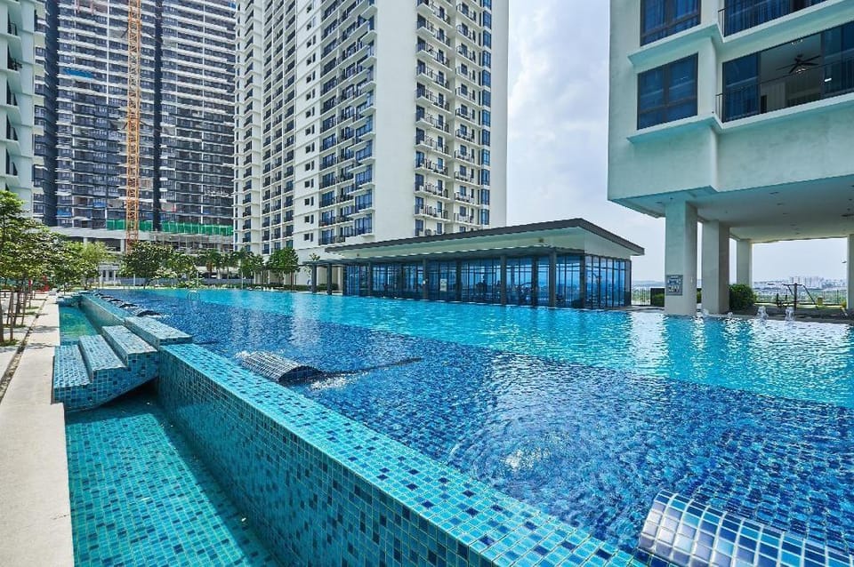 Shah Alam- Trefoil Studio Comfy 1 (Netflix) Apartment in Selangor, Malaysia