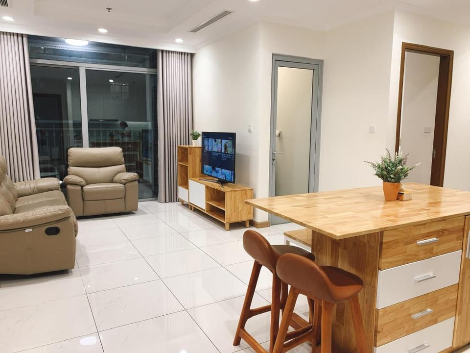 Landmark 5 2bed classic - Yoshi Host Apartment in Ho Chi Minh City
