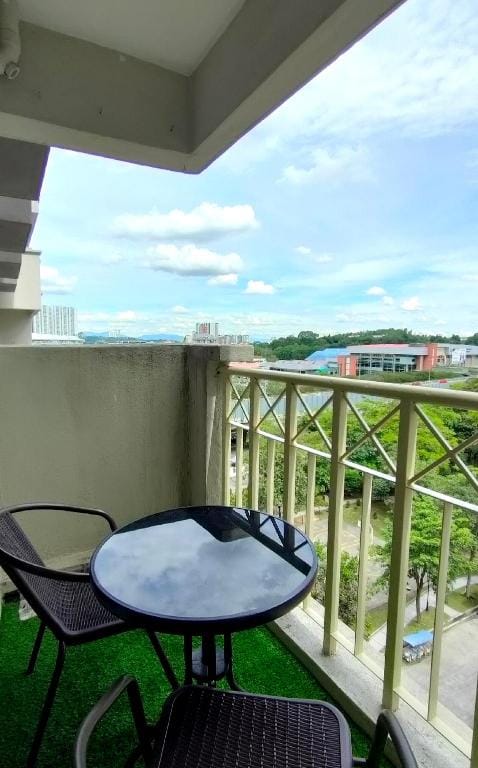 Cozzzzy Two Next to Axiata Arena, Bukit Jalil Apartment in Federal Territory of Kuala Lumpur