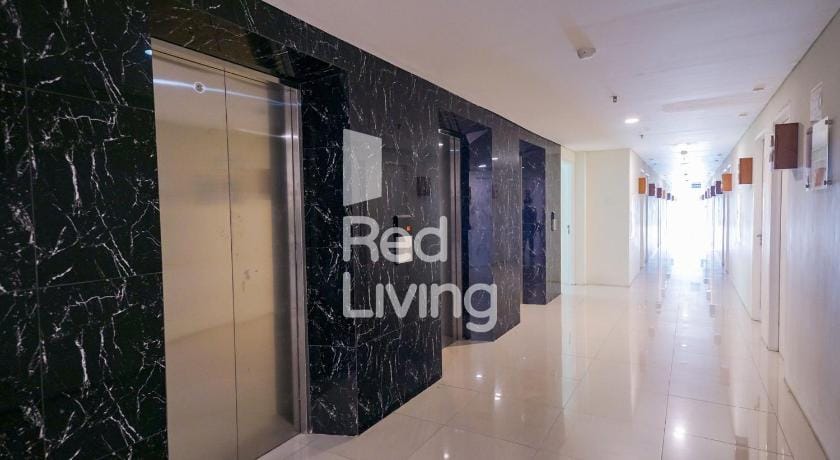 RedLiving Apartement Bogorienze Resort - Skyland Tower A Hotel in West Java