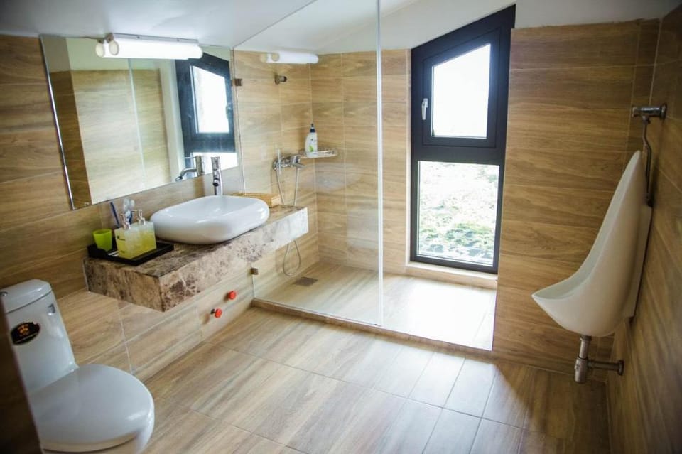 Tam Đảo Golf Villa 6 Phòng Ngủ Villa in Laos