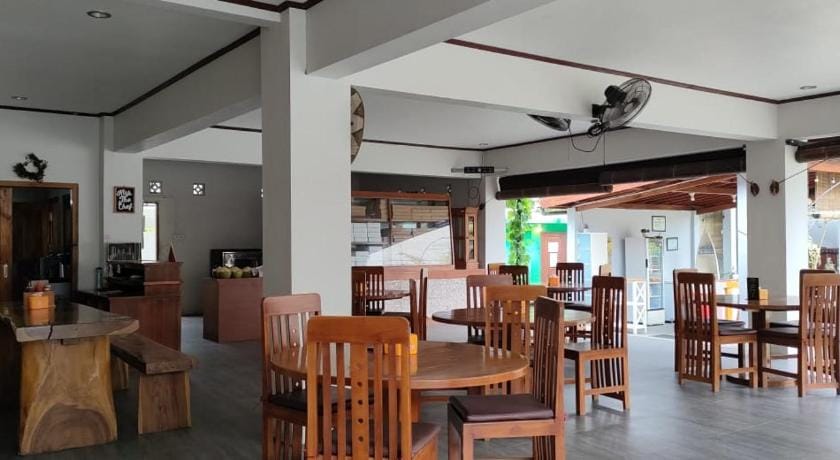 Mama Nings Beach Hotel Hotel in Sekongkang