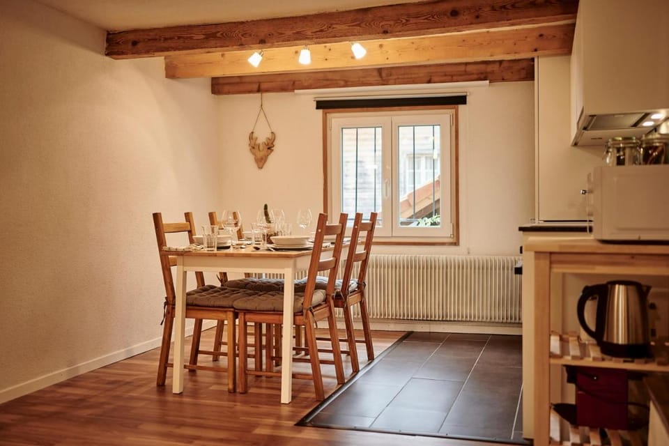Lakeside Tiny House Brienz Chalet in Canton of Bern (Region)