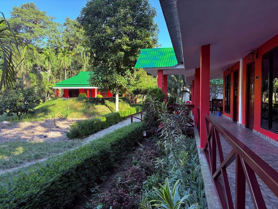 Villa De Hollong Resort in West Bengal