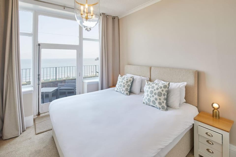 Host & Stay | 4 Metropole Towers Apartment in England