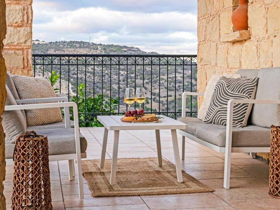 Magnificent holiday home with pool and stunning sunset views All yours Villa in Paphos District