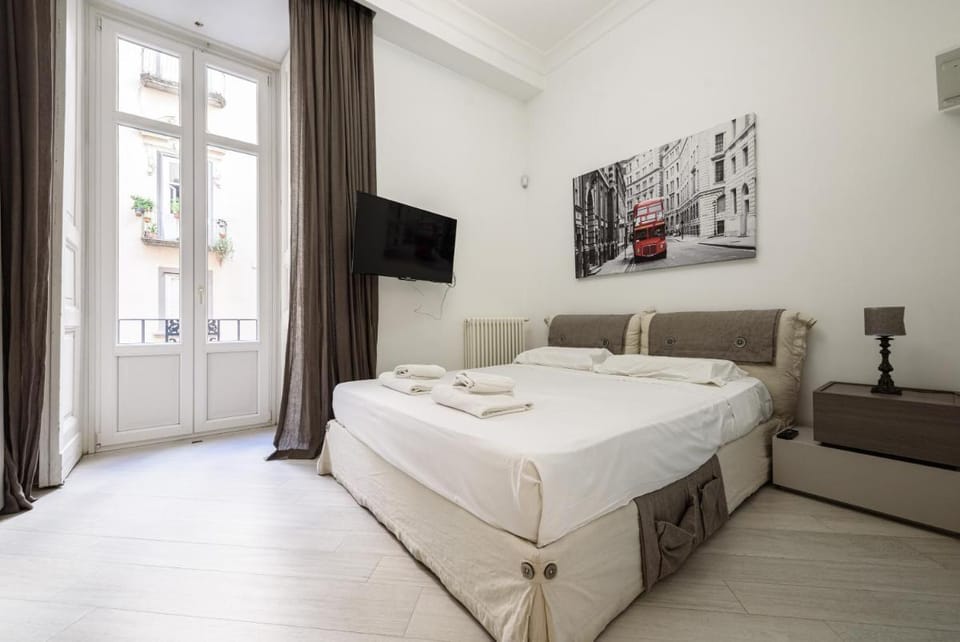 Palazzo dello Spagnolo Suite Apartment in Naples