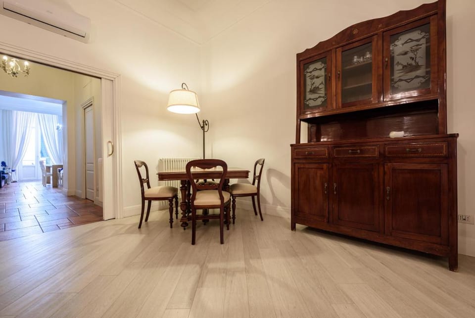 Palazzo dello Spagnolo Suite Apartment in Naples