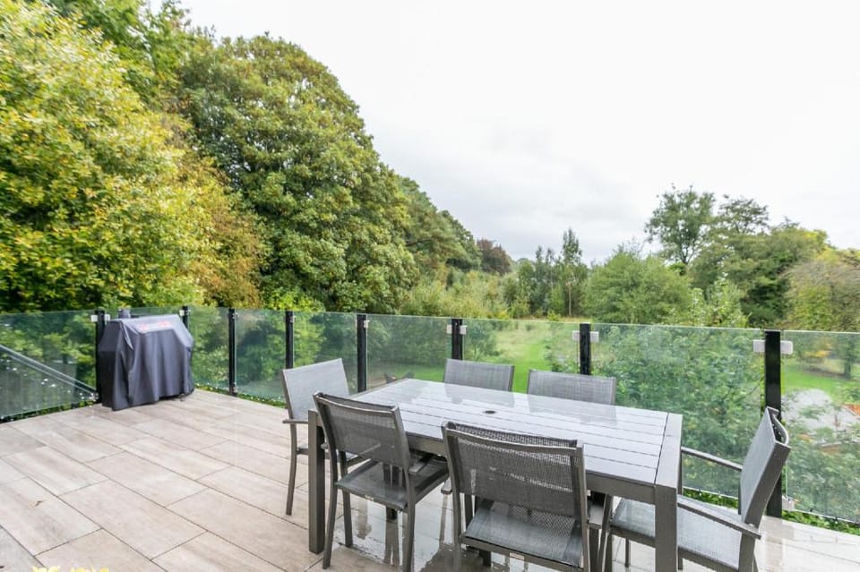 Riverbank Cottage Vacation rental in Craven District