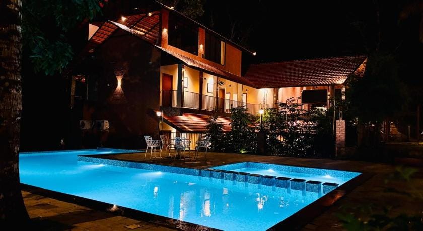 Athirapilly On The Rocks Hotel in Kerala