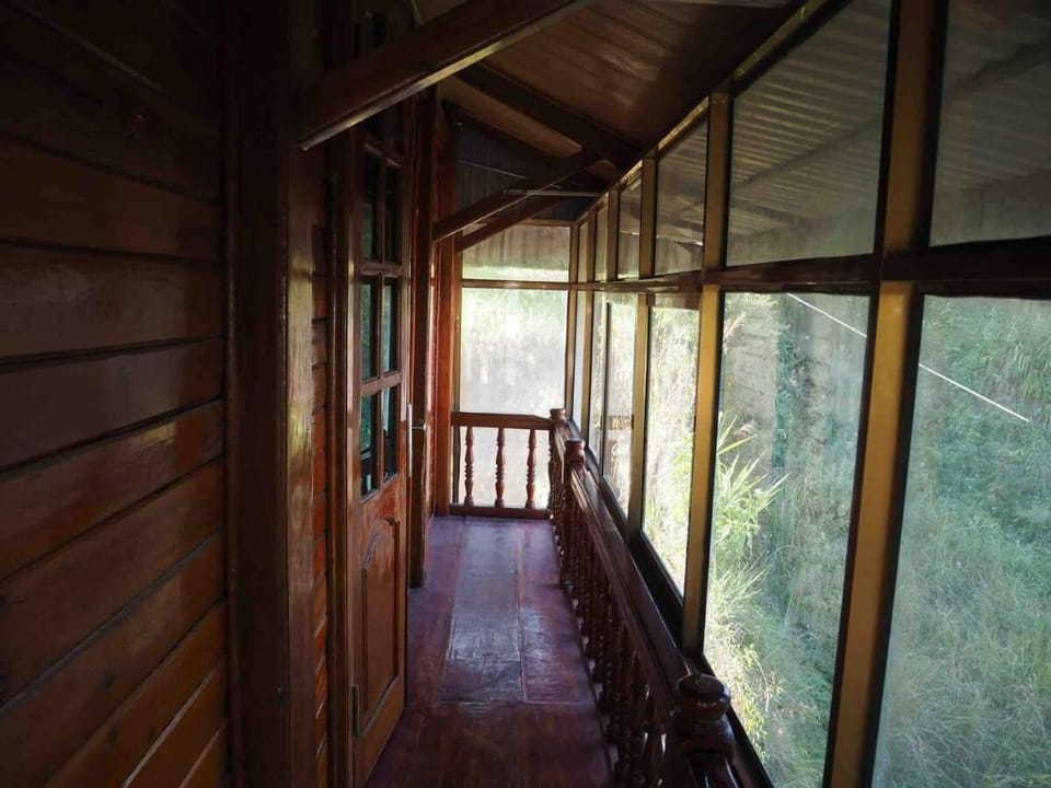 Villa De La Roseraie Villa in Laos