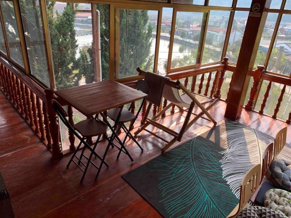Villa De La Roseraie Villa in Laos