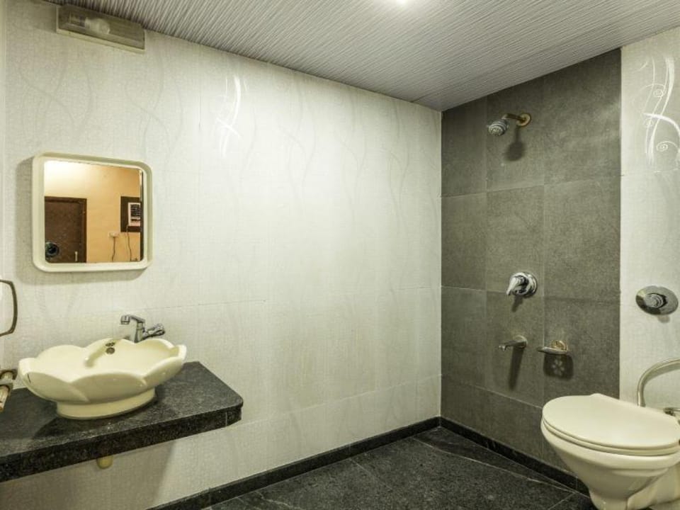 Lonavla bunglow enjoy 6BHK 5BHK 4BHK CO-8698342868 Vacation rental in Lonavla