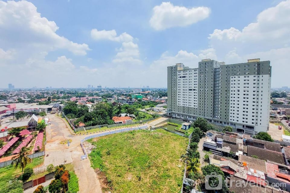 Warm & Simply Studio Urbantown Serpong By Travelio Apartment in Jakarta