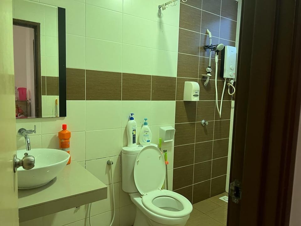Family-friendly aparthotel with theme park Apartment in Malacca