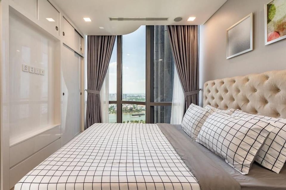 Best View with 3 beds at L81 beside Vincom Center Apartment in Ho Chi Minh City