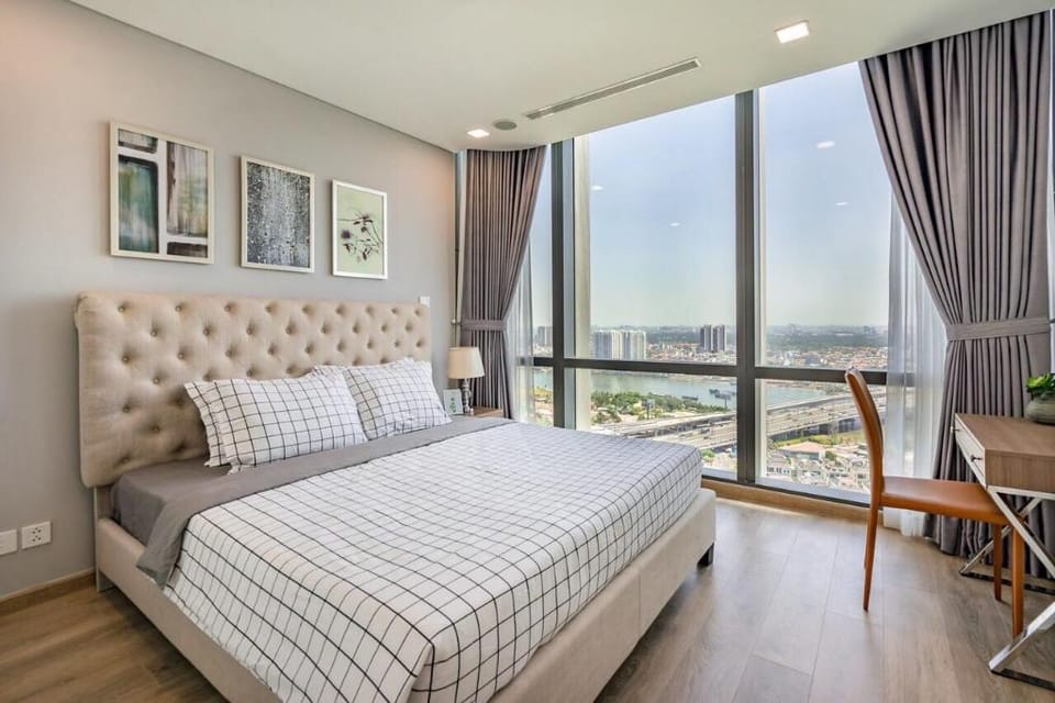 Best View with 3 beds at L81 beside Vincom Center Apartment in Ho Chi Minh City