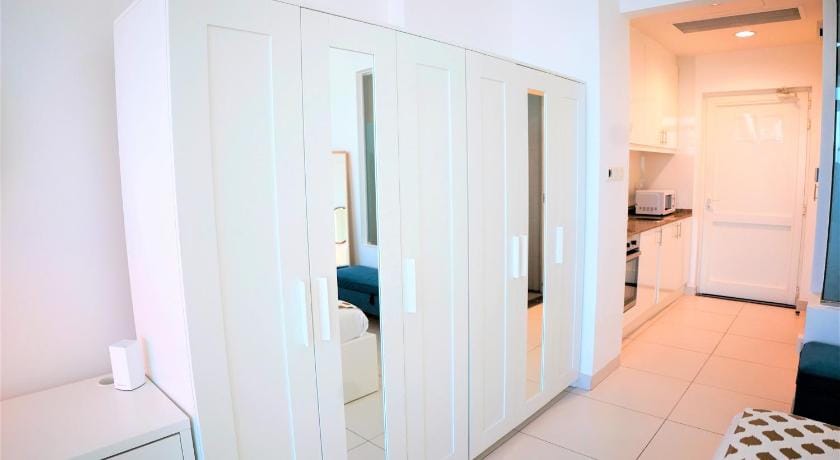 Luxury on the Palm with Marina view balcony Apartment in Dubai