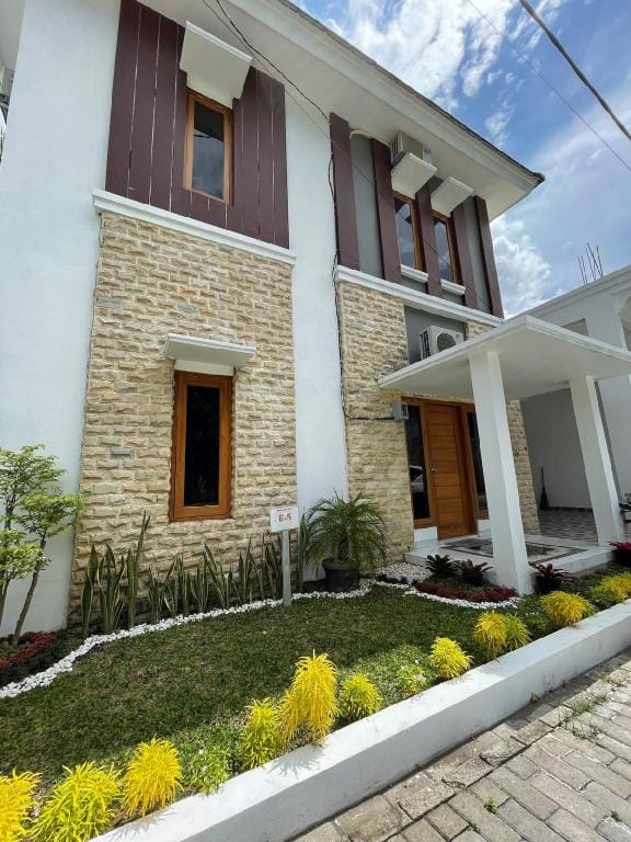 AW Lor House - Yogyakarta Vacation rental in Special Region of Yogyakarta