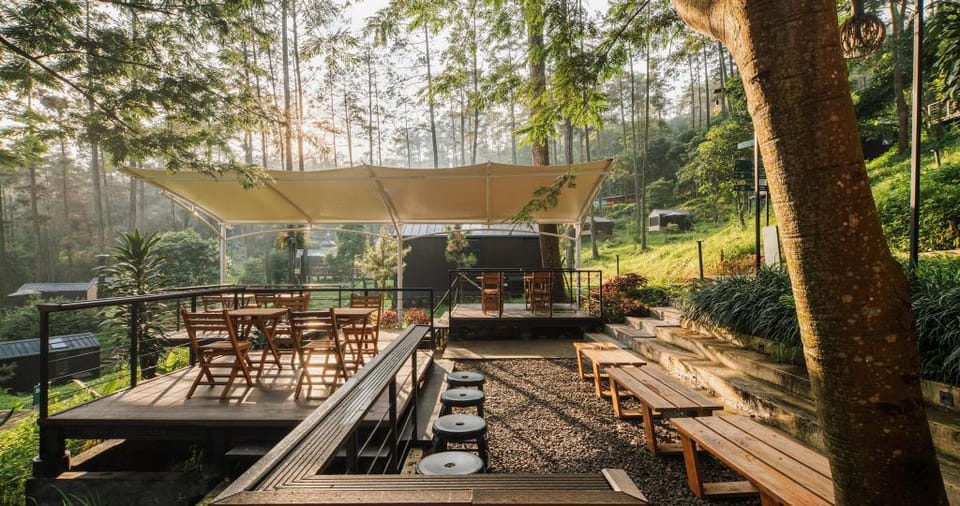 Bobocabin Pacet, Mojokerto Resort in East Java