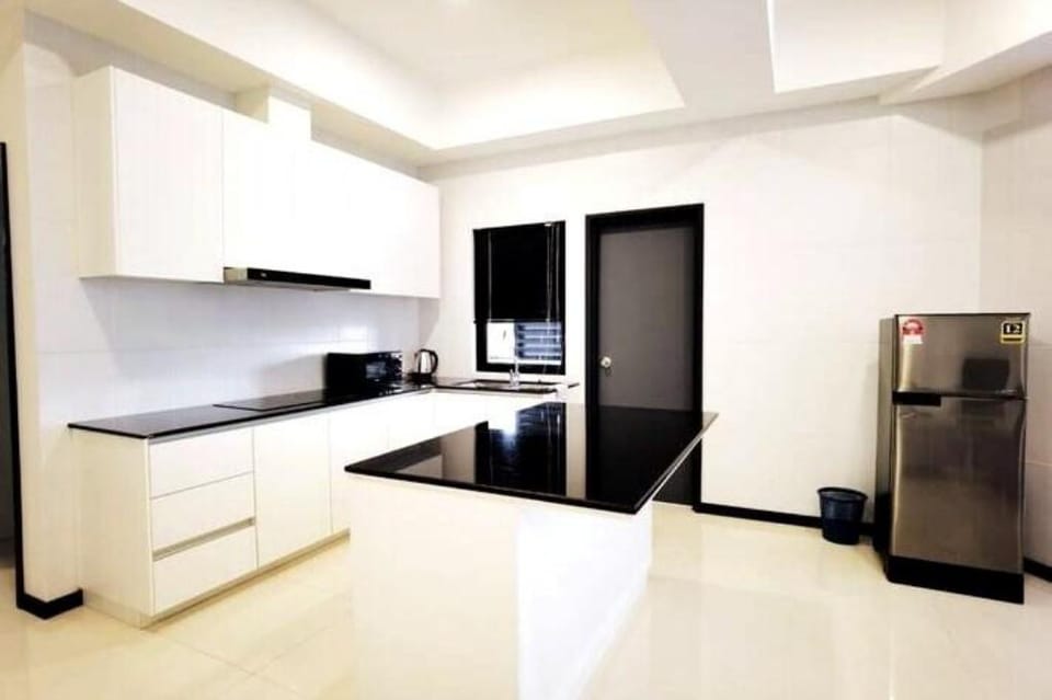 Jeff & Ricky Homestay 57@Trinity Residence Kuching Apartment in Kuching