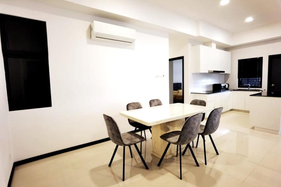 Jeff & Ricky Homestay 57@Trinity Residence Kuching Apartment in Kuching