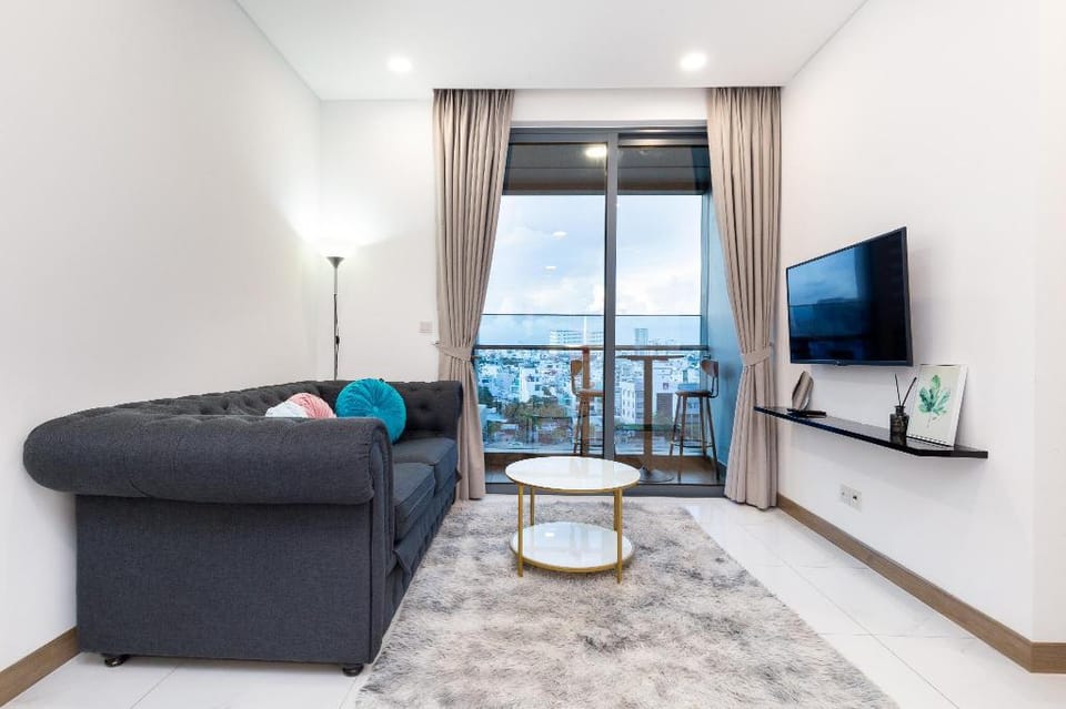 SUNWAH PEARL 5mins landmark 81 free pick up Apartment in Ho Chi Minh City