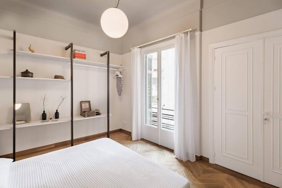 Studio In 1930s Listed Building Near Syntagma Square Apartment in Athens