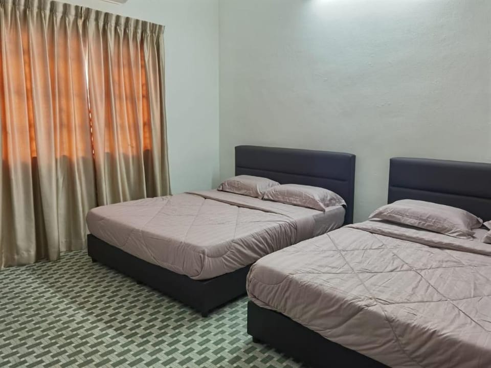 KSL Bungalow JBCC MidValley Mini Theater Pool CIQ Vacation rental in Johor Bahru